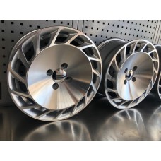 MESS 15x7.0 4x100 et30 67.1 SILVER POLISHED